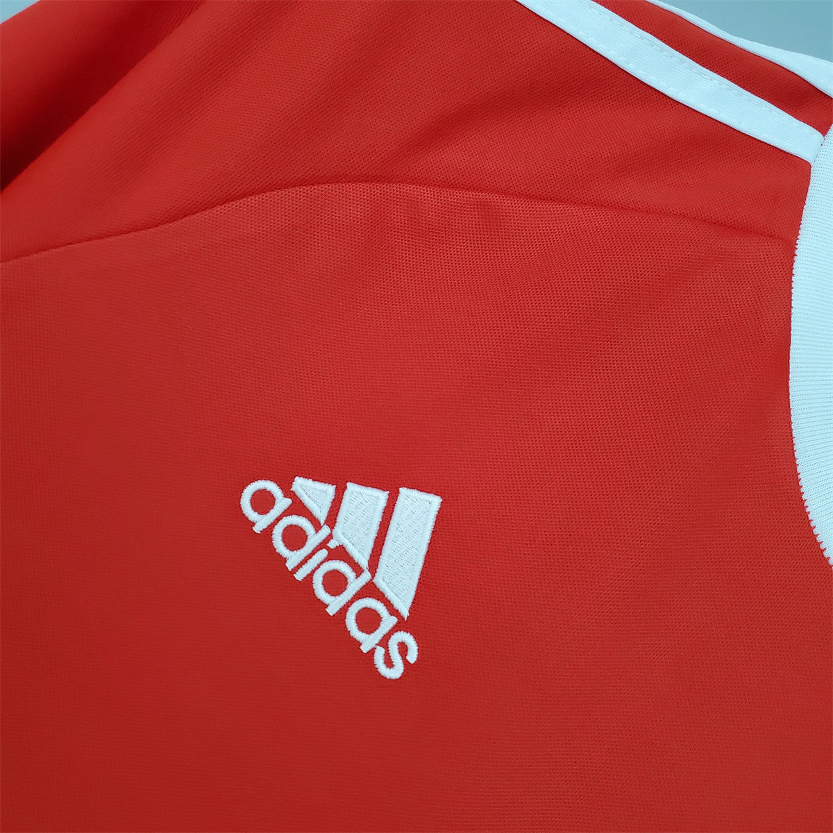 FC Bayern Munich 2000/01 Home Jersey