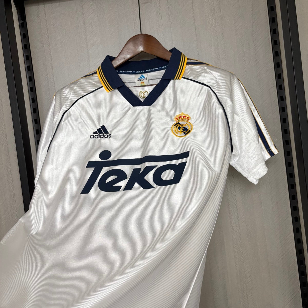 Real Madrid 1999/00 Home Jersey