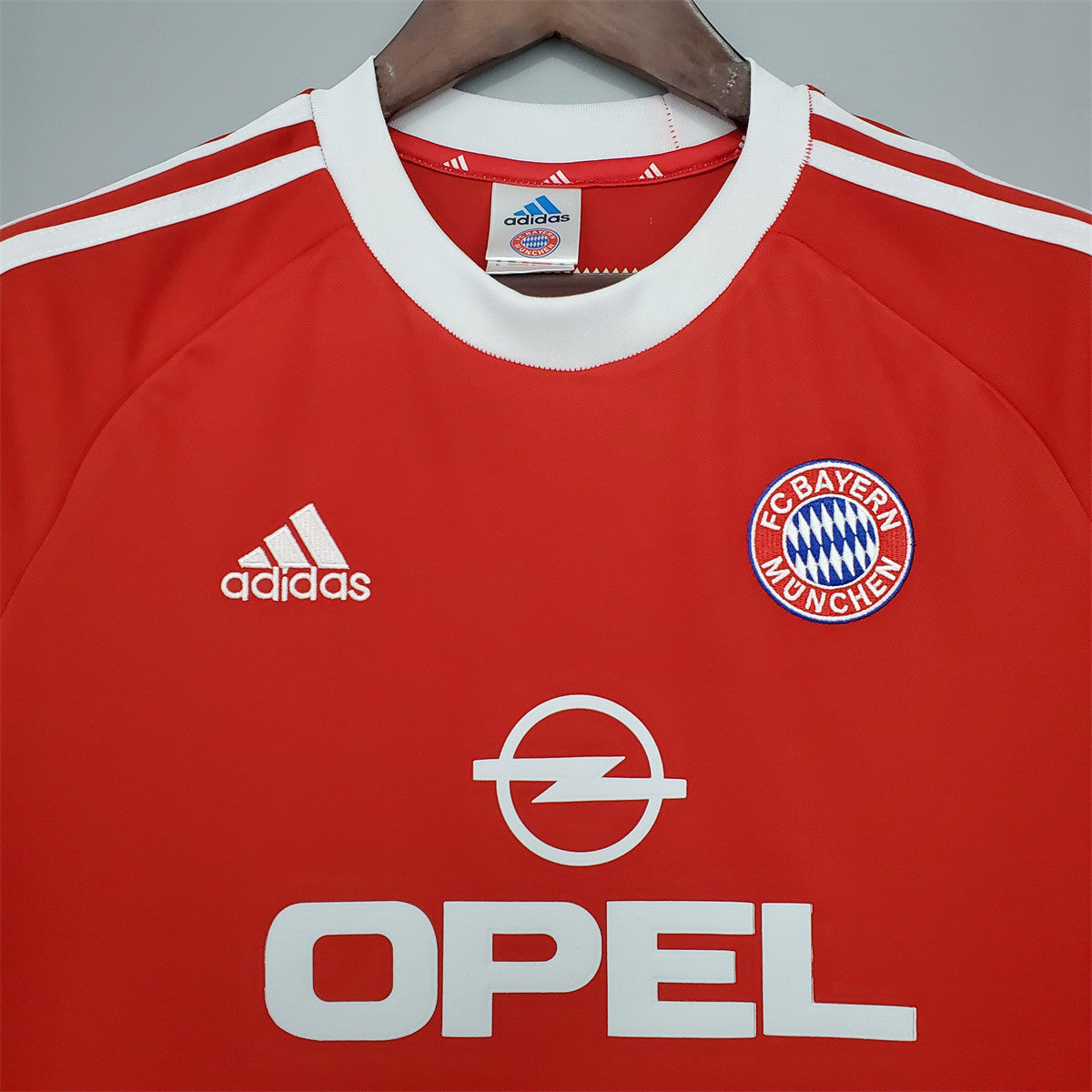 FC Bayern Munich 2000/01 Home Jersey