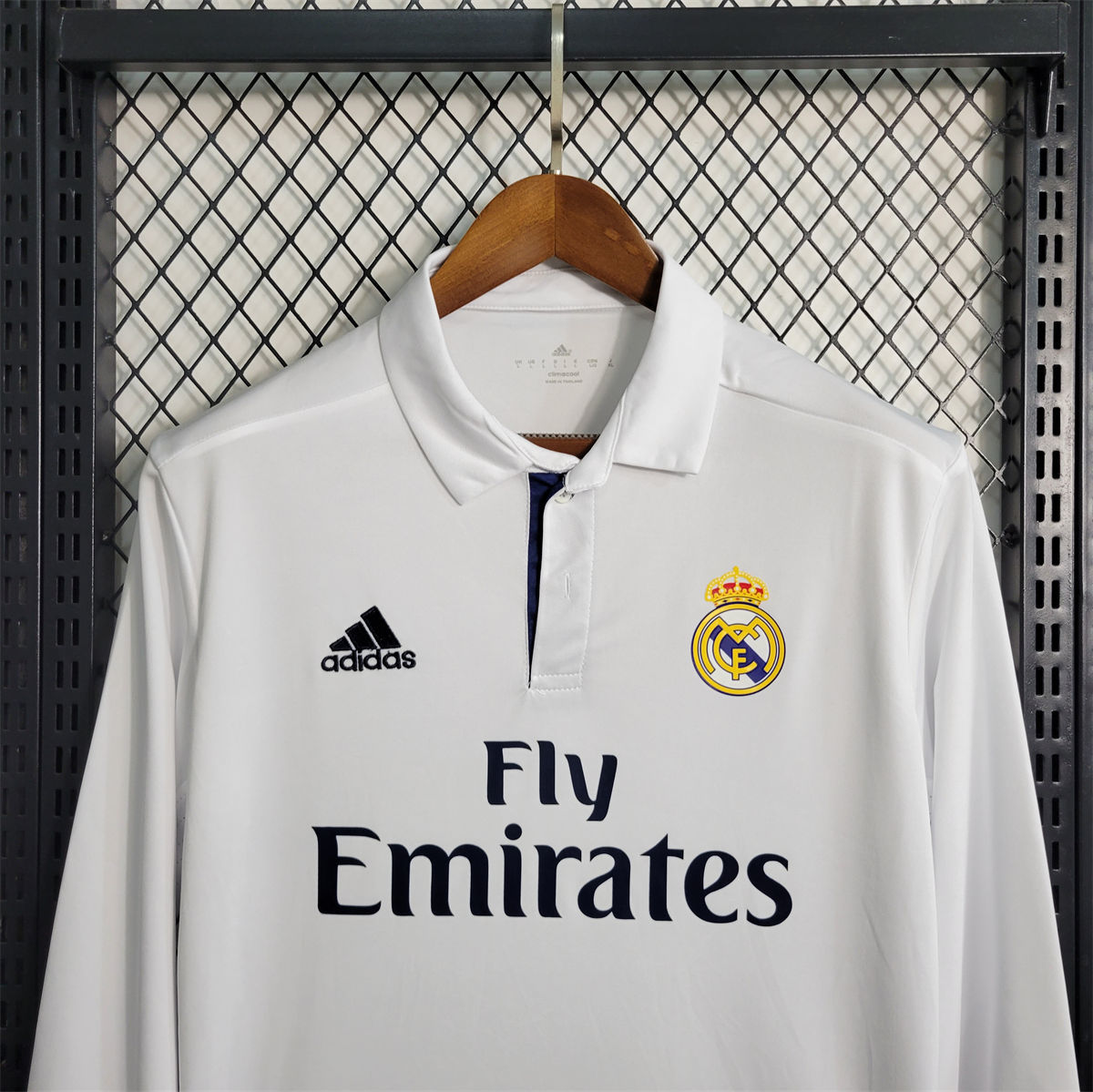 Real Madrid 2016/17 Home Jersey