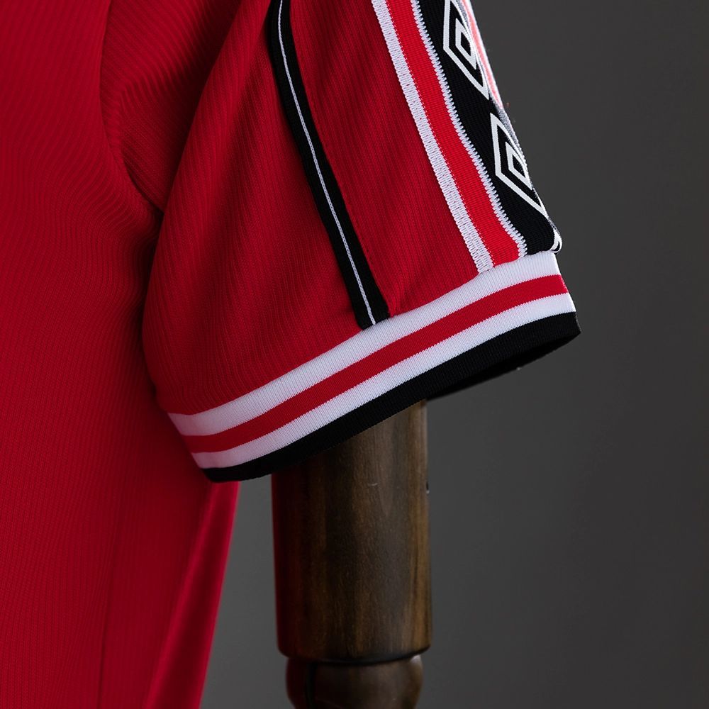 Manchester United 1998/99 Home Jersey
