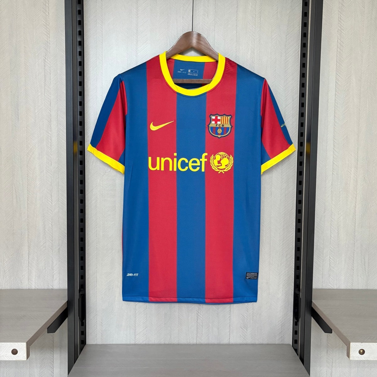 FC Barcelona 2010/11 Home Jersey