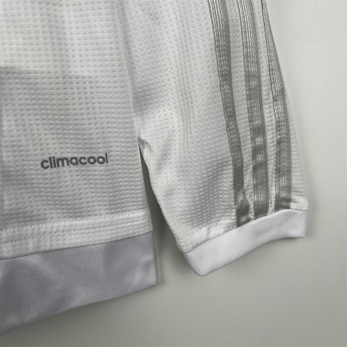Real Madrid 2015/16 Home Jersey