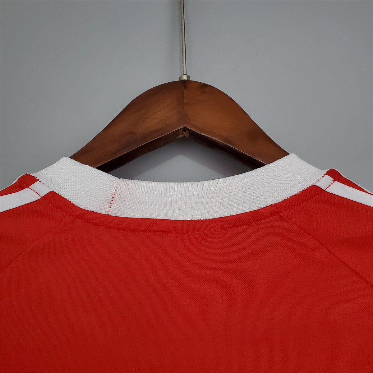 FC Bayern Munich 2000/01 Home Jersey