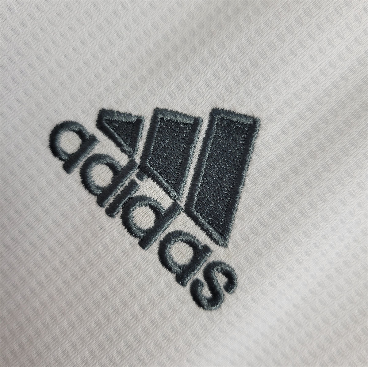 Real Madrid 2015/16 Home Jersey