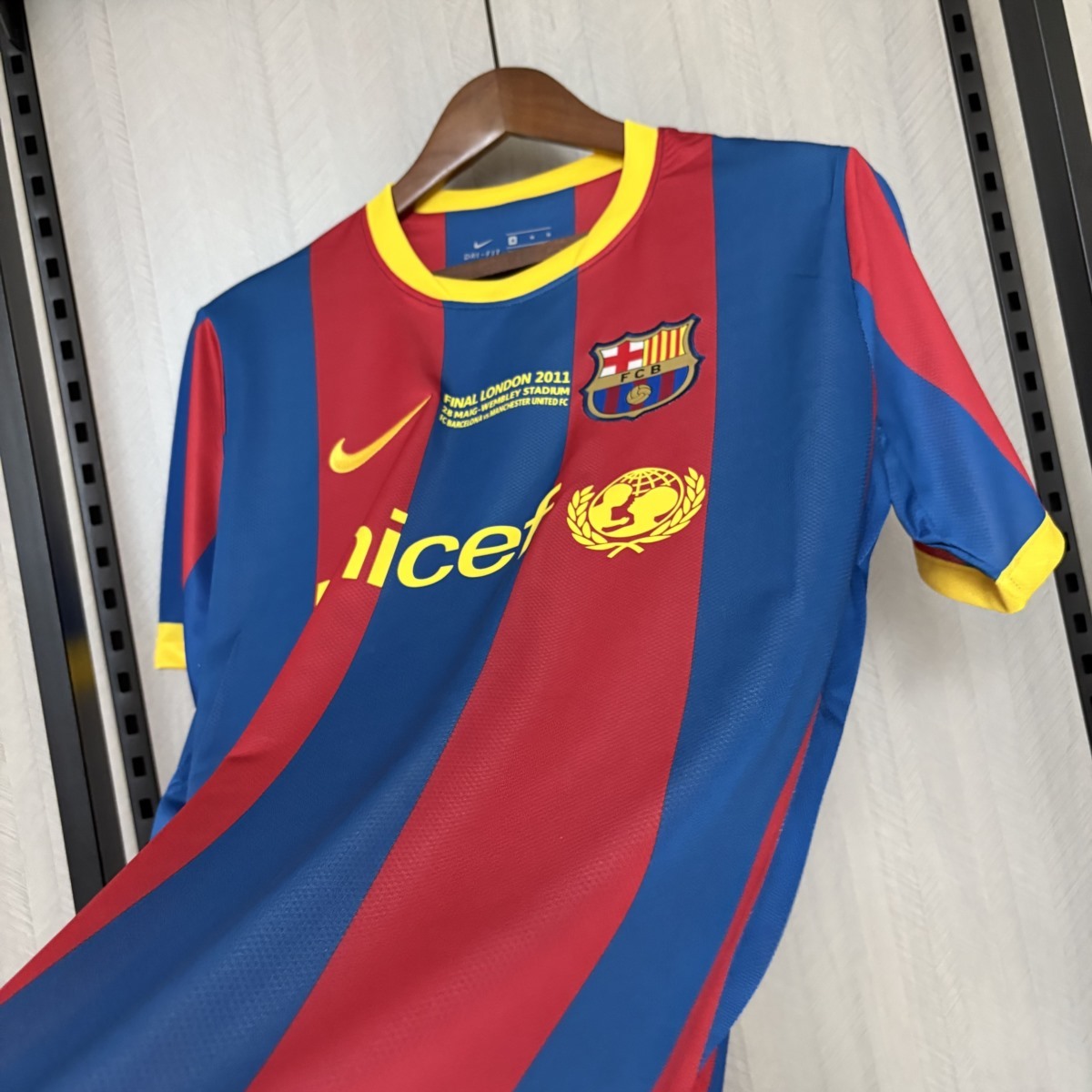 FC Barcelona 2010/11 Home Jersey