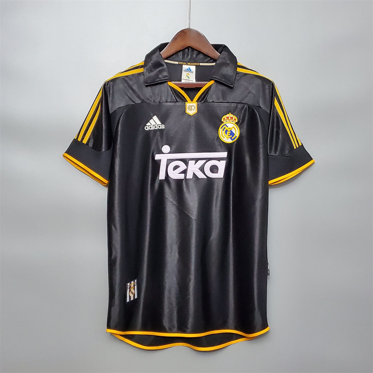 Real Madrid 1999/00 Away Jersey